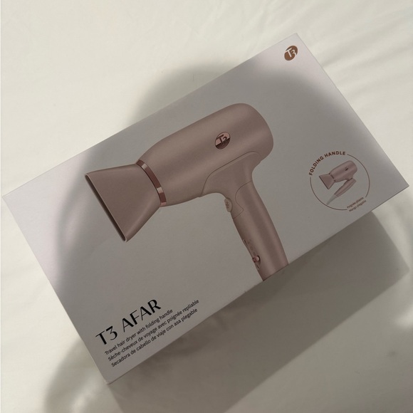 T3 Afar Lightweight Travel-Size Hair Dryer with Auto Dual Voltage - Picture 3 of 5